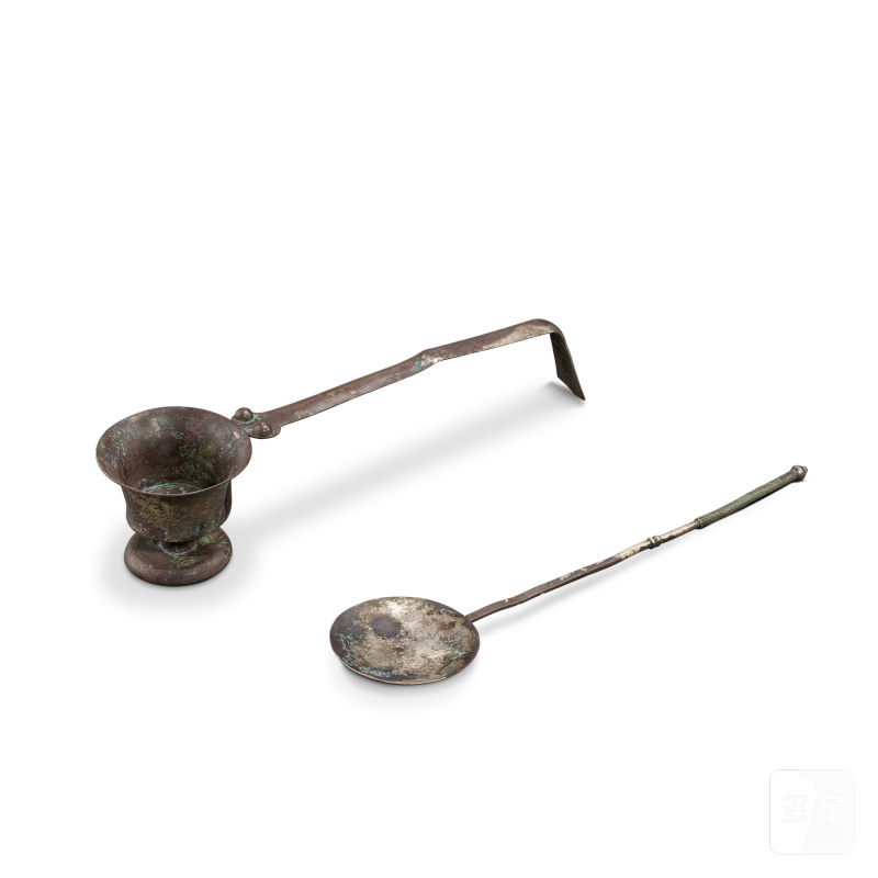 A silver handled incense burner and cover, Late Tang - Northern Song dynasty | 晚唐至北宋 銀質行爐連長柄蓋 - 图2